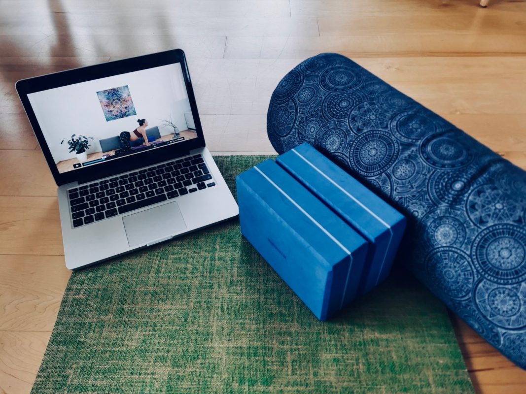 Schwangeren Yoga: online